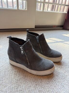 Steve Madden Gray Suede Wedge Sneaker Boot with Side Zipper